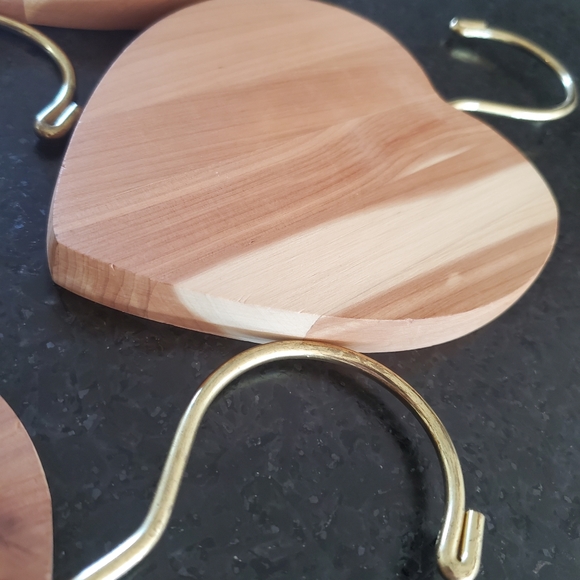Cedar Heart Closet Hanger Scents 4 piece Made in Canada Neutral Minimalist - Picture 2 of 3